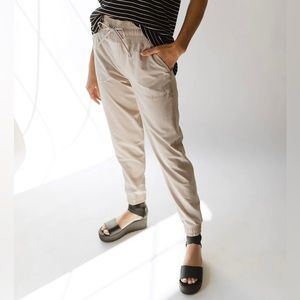 Albion Fit Women’s Destination Joggers, Cobblestone color